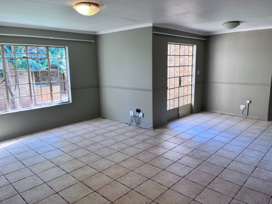 2 Bedroom Property for Sale in Heuwelsig Free State